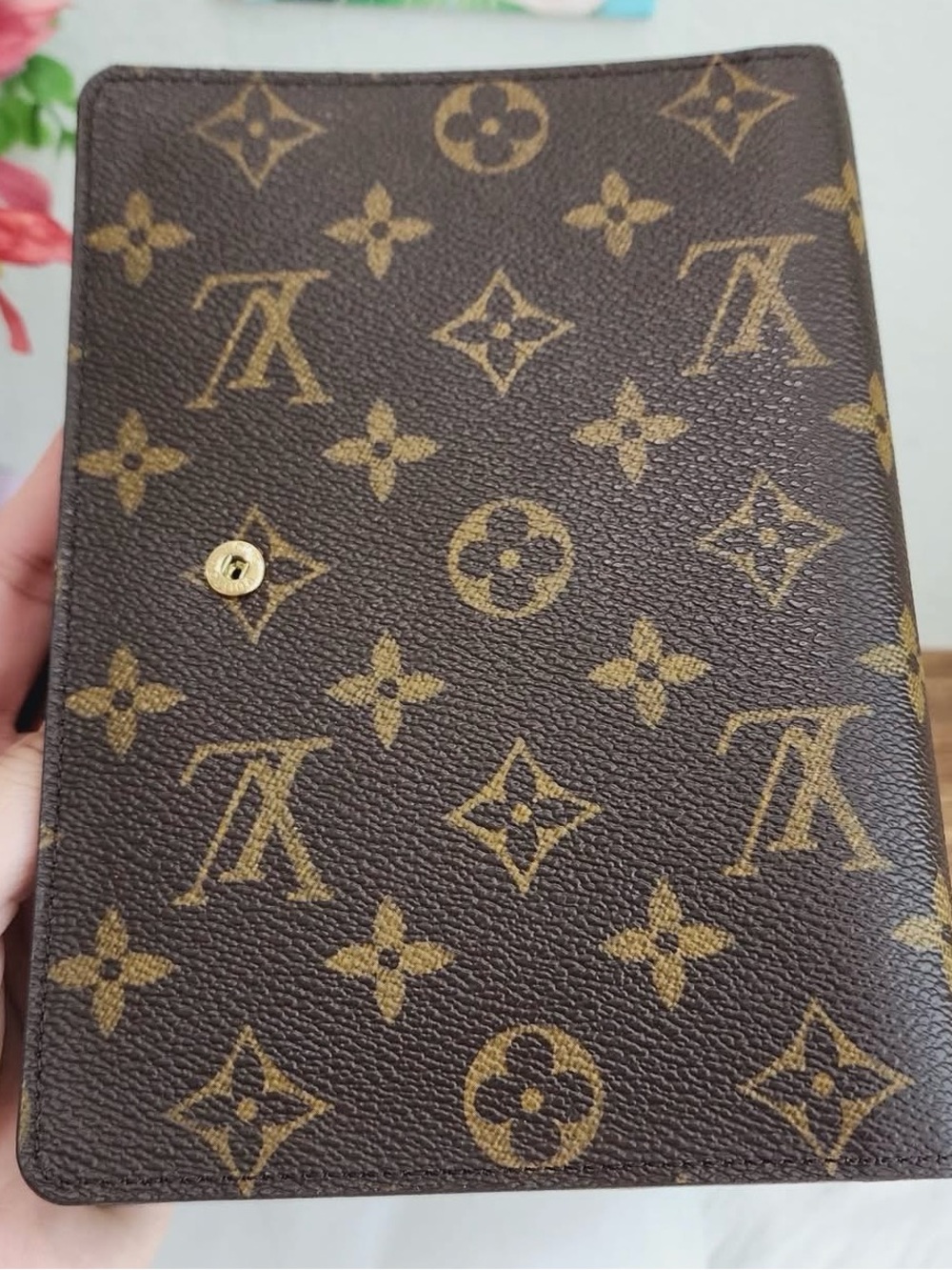 Louis Vuitton Medium Ring (MM) Agenda - Picture 5 of 16